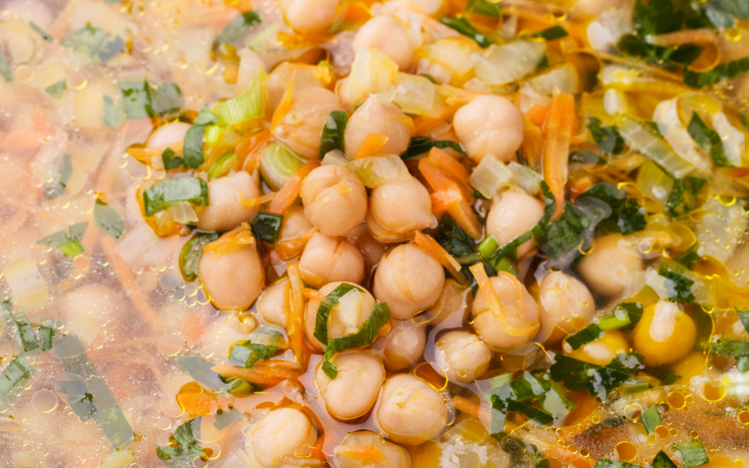 Sopa Mediterránea de Garbanzos